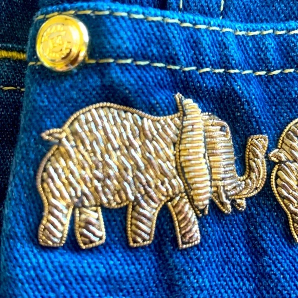 ESCADA jeans, 4 embroidered gold elephants on pockets, blue denim. 40 - Picture 11 of 17